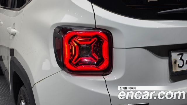 Jeep Renegade 1.6 Diesel Limited 2020 — фото 23