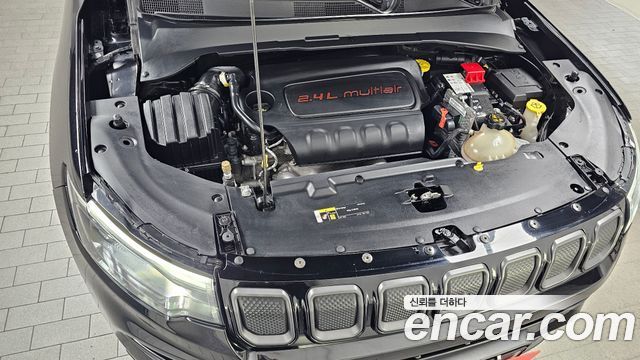 Jeep Compass (II) S 2.4 AWD 2022 — фото 6