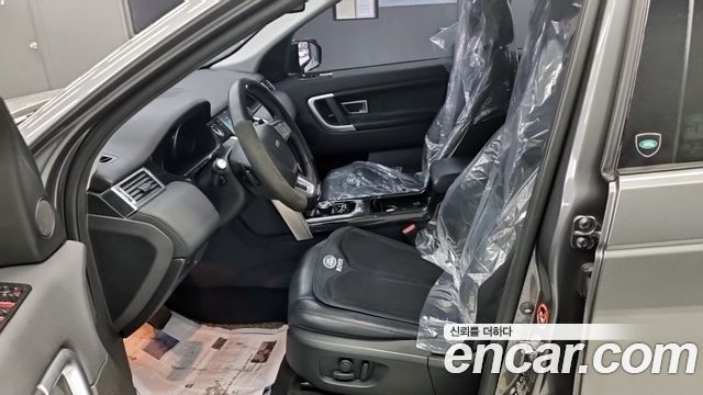 Land Rover Discovery Sport 2.0 TD4 SE 2017 — фото 7