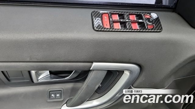 Land Rover Discovery Sport 2.0 TD4 SE 2017 — фото 19