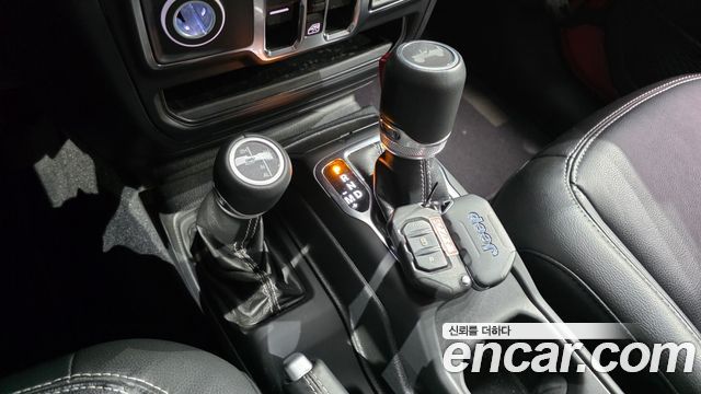 Jeep Wrangler (JL) 2.0 Overland 4Door 2022 — фото 9