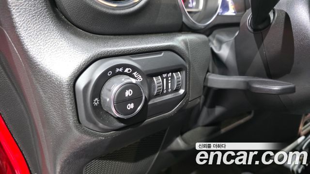 Jeep Wrangler (JL) 2.0 Overland 4Door 2022 — фото 12