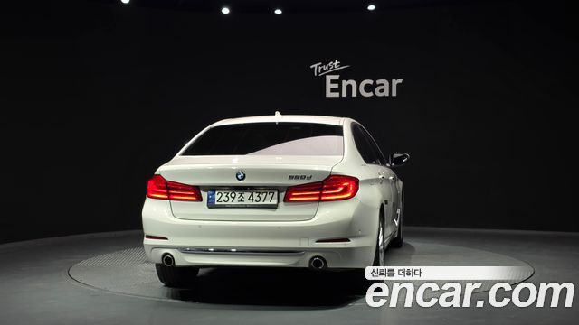 BMW 5 Series (G30) 520d Luxury Special Edition 2018 — фото 4