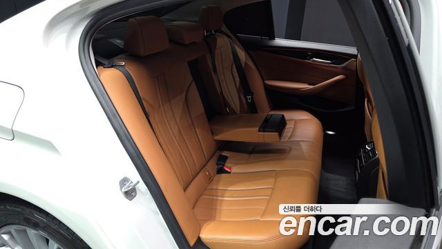 BMW 5 Series (G30) 520d Luxury Special Edition 2018 — фото 15