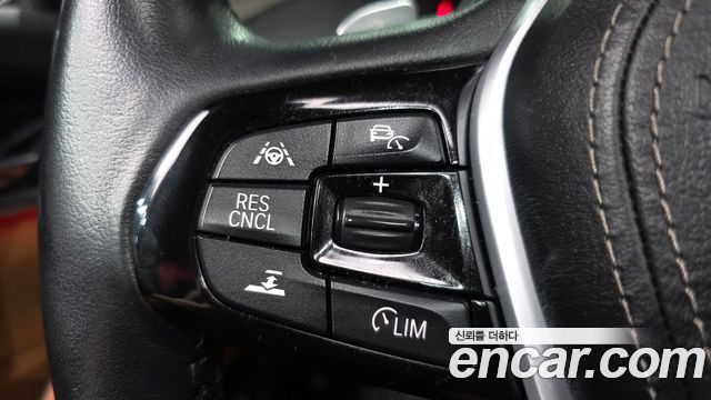 BMW 5 Series (G30) 520d Luxury Special Edition 2018 — фото 21