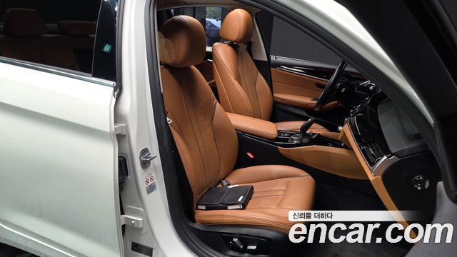 BMW 5 Series (G30) 520d Luxury Special Edition 2018 — фото 32