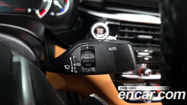 BMW 5 Series (G30) 520d Luxury Special Edition 2018 — фото 33