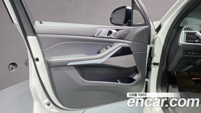 BMW X5 (G05) xDrive 50e M Sport 2025 — фото 30