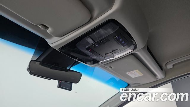 Hyundai Staria 4WD Tourer 9-Seater Modern 2022 — фото 14