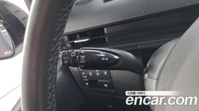 Hyundai Staria 4WD Tourer 9-Seater Modern 2022 — фото 20