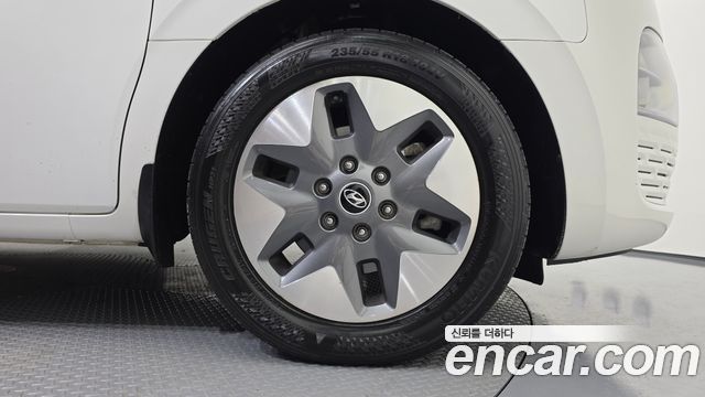Hyundai Staria 4WD Tourer 9-Seater Modern 2022 — фото 21