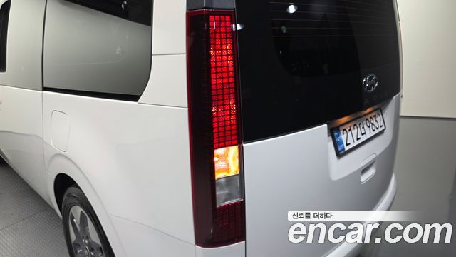 Hyundai Staria 4WD Tourer 9-Seater Modern 2022 — фото 23