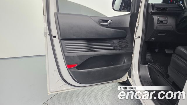 Hyundai Staria 4WD Tourer 9-Seater Modern 2022 — фото 24