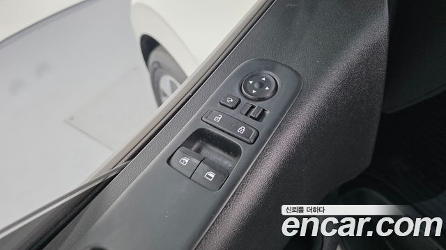 Hyundai Staria 4WD Tourer 9-Seater Modern 2022 — фото 34