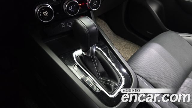 Renault Korea XM3 1.3 TCe RE Signature 2022 — фото 9