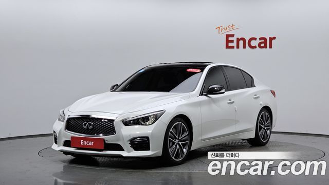 Infiniti Q50 3.5 Hybrid Essence 2016 — фото 11