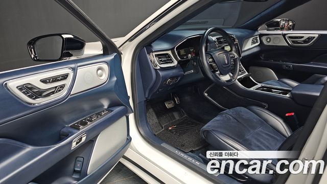 Lincoln Continental (X) 3.0 Presidential AWD 2018 — фото 11