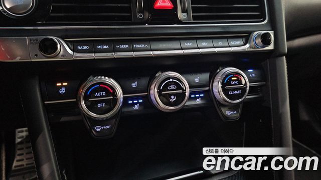 Genesis G70 2.0T AWD Sport Package 2018 — фото 18