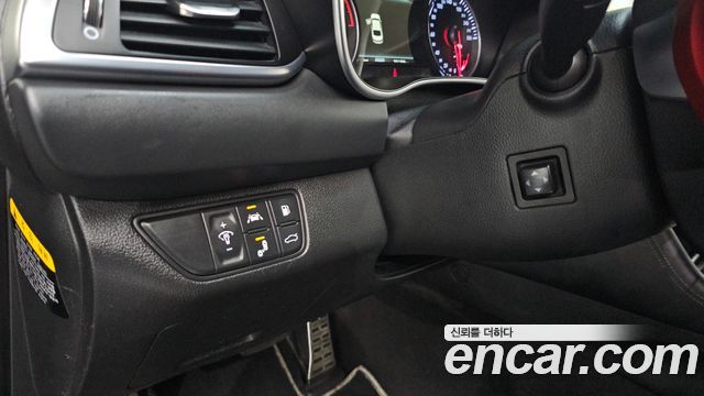 Genesis G70 2.0T AWD Sport Package 2018 — фото 19