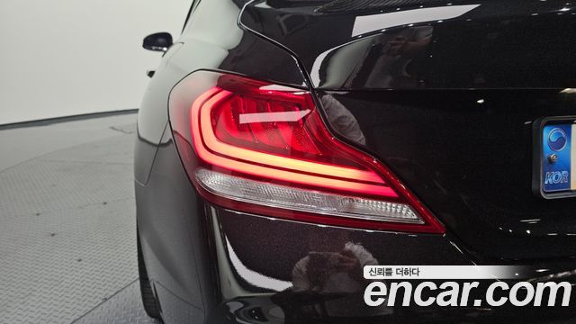Genesis G70 2.0T AWD Sport Package 2018 — фото 23