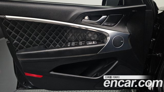 Genesis G70 2.0T AWD Sport Package 2018 — фото 24