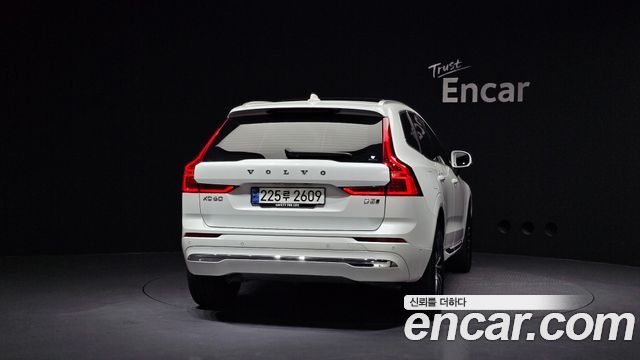 Volvo XC60 (II) B5 Ultra Bright 2025 — фото 4