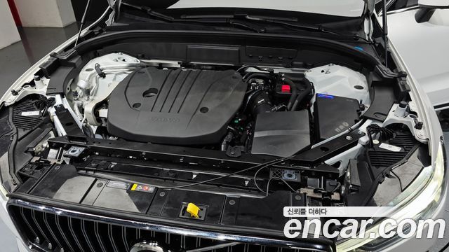 Volvo XC60 (II) B5 Ultra Bright 2025 — фото 6