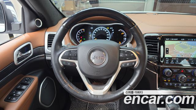 Jeep Grand Cherokee 3.6 Summit WK2 2021 — фото 13