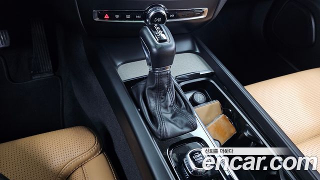 Volvo V60 Cross Keonteuri (II) T5 Pro AWD 2020 — фото 9
