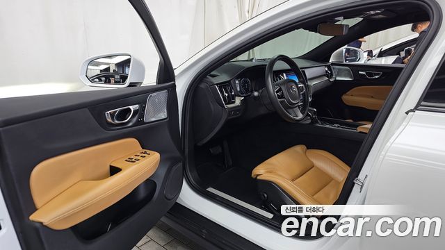 Volvo V60 Cross Keonteuri (II) T5 Pro AWD 2020 — фото 10