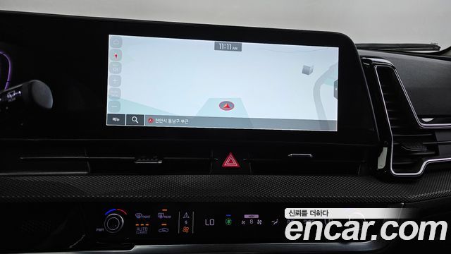 Kia Sportage (V) Diesel 2.0 2WD Prestige 2023 — фото 13