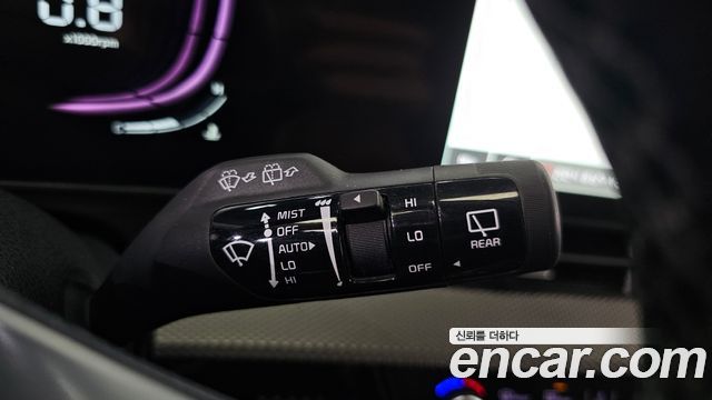 Kia Sportage (V) Diesel 2.0 2WD Prestige 2023 — фото 20