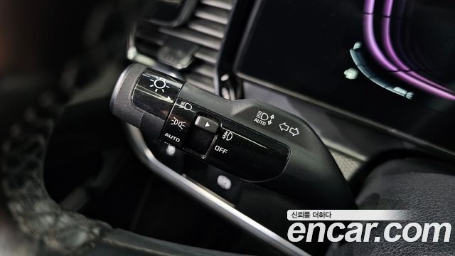 Kia Sportage (V) Diesel 2.0 2WD Prestige 2023 — фото 28
