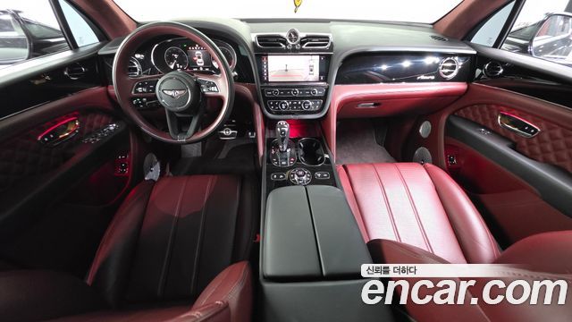 Bentley Bentayga 4.0 V8 Azure 2023 — фото 7
