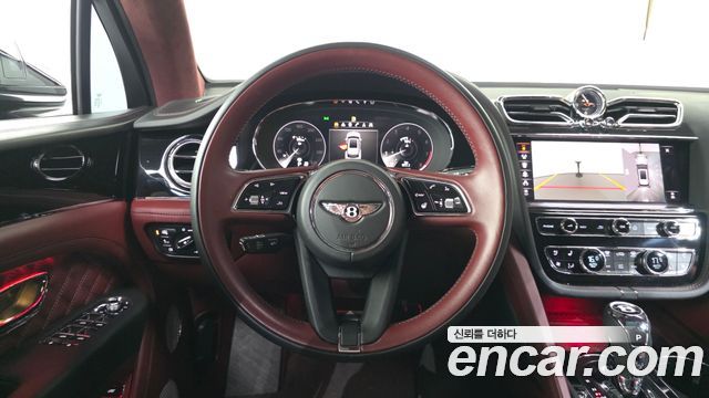 Bentley Bentayga 4.0 V8 Azure 2023 — фото 13
