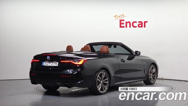 BMW 4 Series (G22) M440i xDrive Convertible 2023 — фото 2