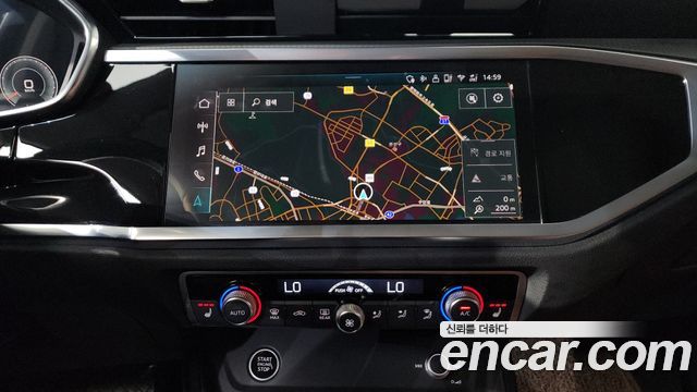 Audi Q3 (F3) 40 TFSI Quattro 2025 — фото 12