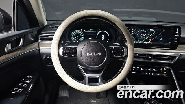Kia K5 (III) 2.0 Noblesse 2022 — фото 13