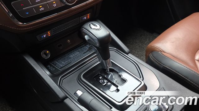 KG Mobility (SsangYong) Rexton Sports Khan Diesel 2.2 4WD Noblesse (5-Link) 2020 — фото 9