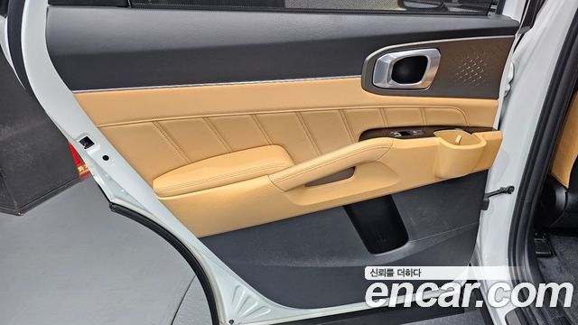 Kia Sorento (IV) HEV 1.6 4WD Gravity 2023 — фото 25