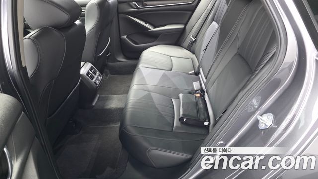 Honda Accord (X) 1.5 Turbo 2021 — фото 12