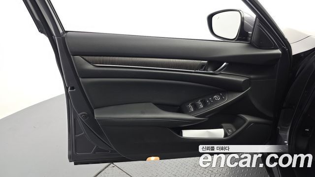 Honda Accord (X) 1.5 Turbo 2021 — фото 24