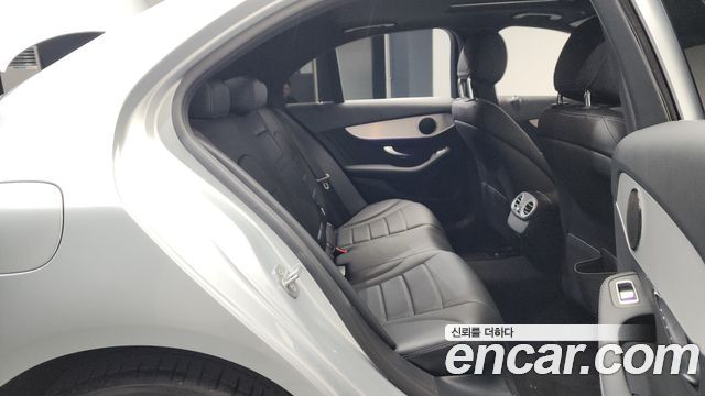 Mercedes-Benz C-Class (W205) C200 AMG Line 2021 — фото 15