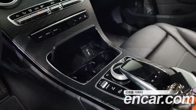 Mercedes-Benz C-Class (W205) C200 AMG Line 2021 — фото 24