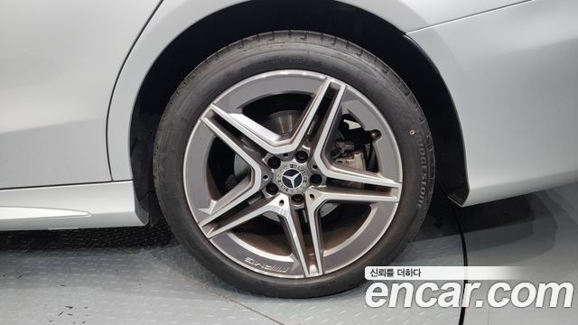 Mercedes-Benz C-Class (W205) C200 AMG Line 2021 — фото 27