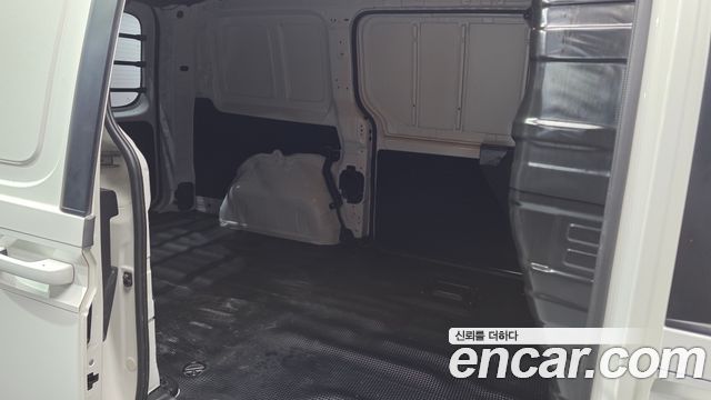 Hyundai Staria Cargo 3-Seater Smart 2022 — фото 11