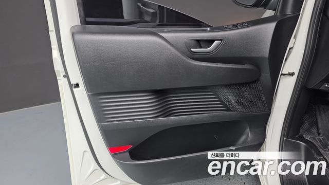 Hyundai Staria Cargo 3-Seater Smart 2022 — фото 24