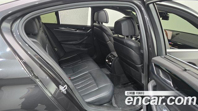 BMW 5 Series (G30) 530i M Sport Package Plus 2019 — фото 11