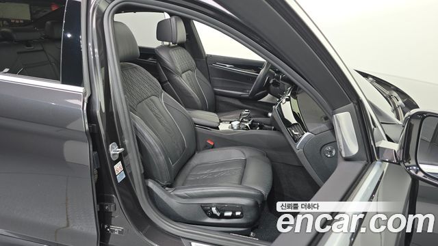 BMW 5 Series (G30) 530i M Sport Package Plus 2019 — фото 26