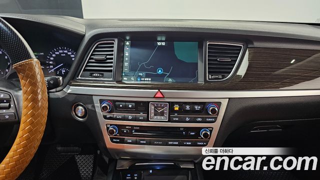 Genesis G80 3.3 GDI AWD Premium Luxury 2017 — фото 17